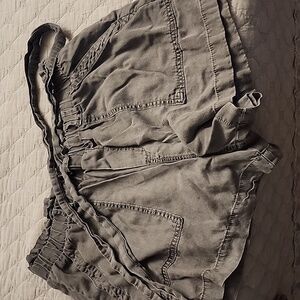 TIME AND TRU PAPER BAG SHORTS SIZE LARGE